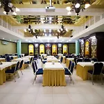 Готель Planeta 3*