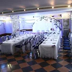 Planeta Hotel 3*