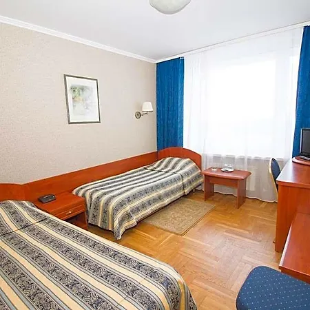 Planeta Hotel 3*