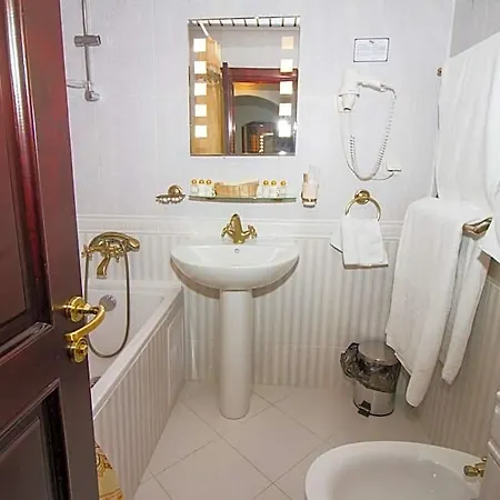 Hotel Planeta 3*