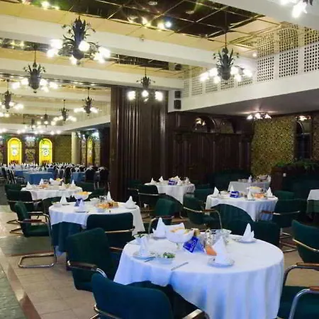 Planeta Hotel 3*