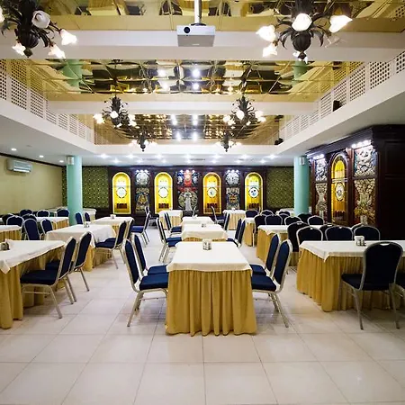 فندق Planeta 3*